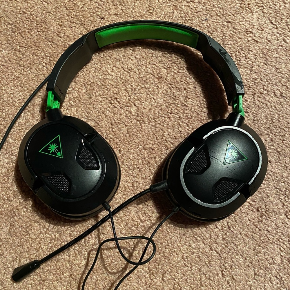 Turtle Beach Headsets - Picture 2 of 3